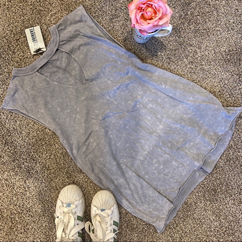 Athletic leisure wear muscle tank NWT